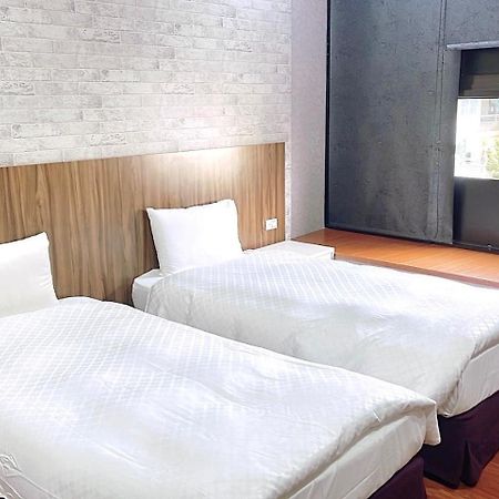 Tie Dao Hotel Tainan Exterior foto