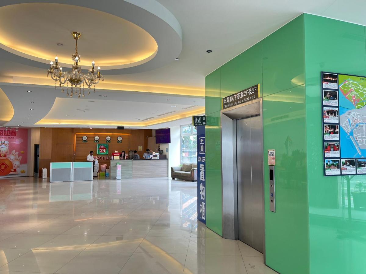 Tie Dao Hotel Tainan Exterior foto