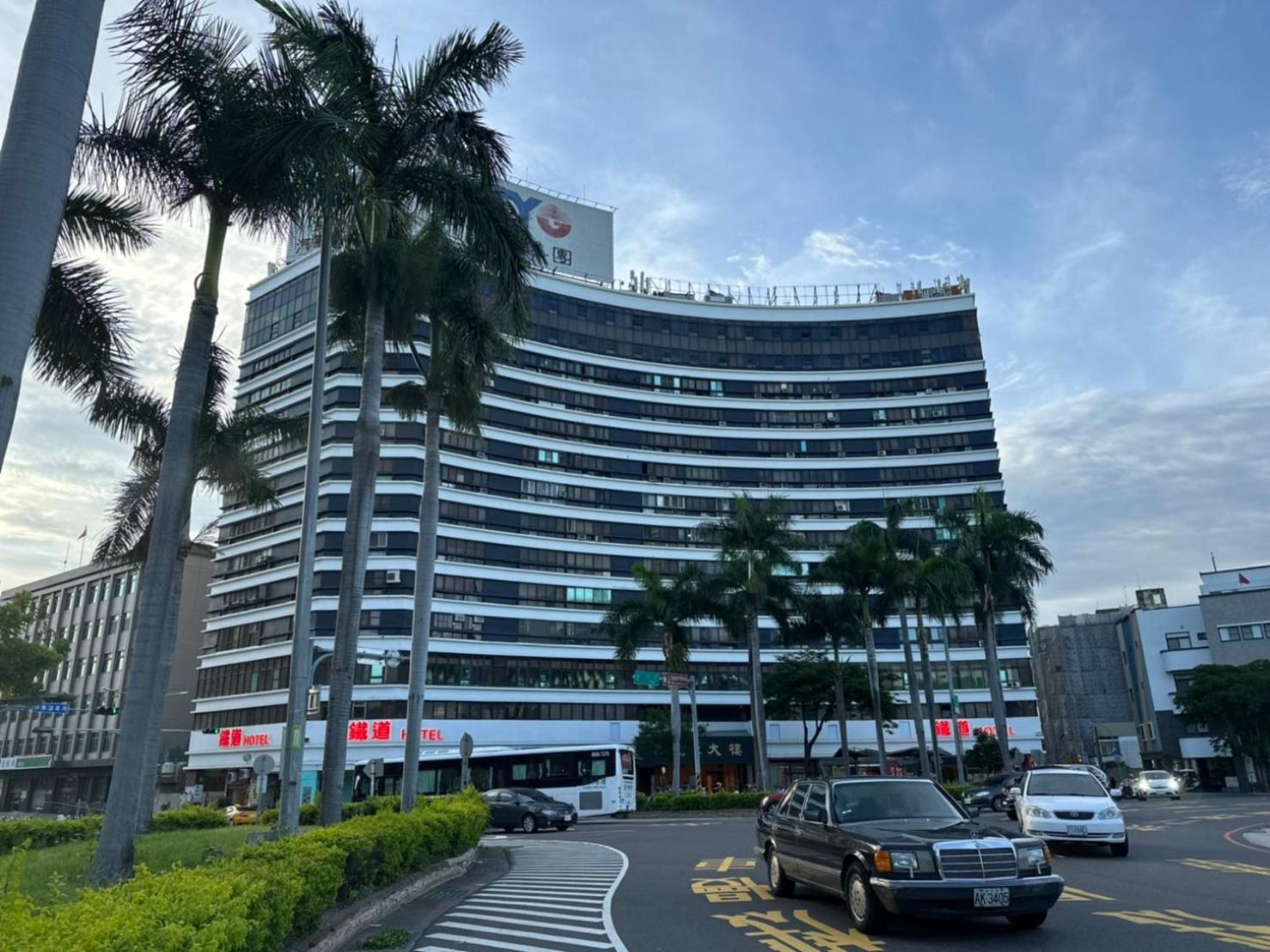 Tie Dao Hotel Tainan Exterior foto
