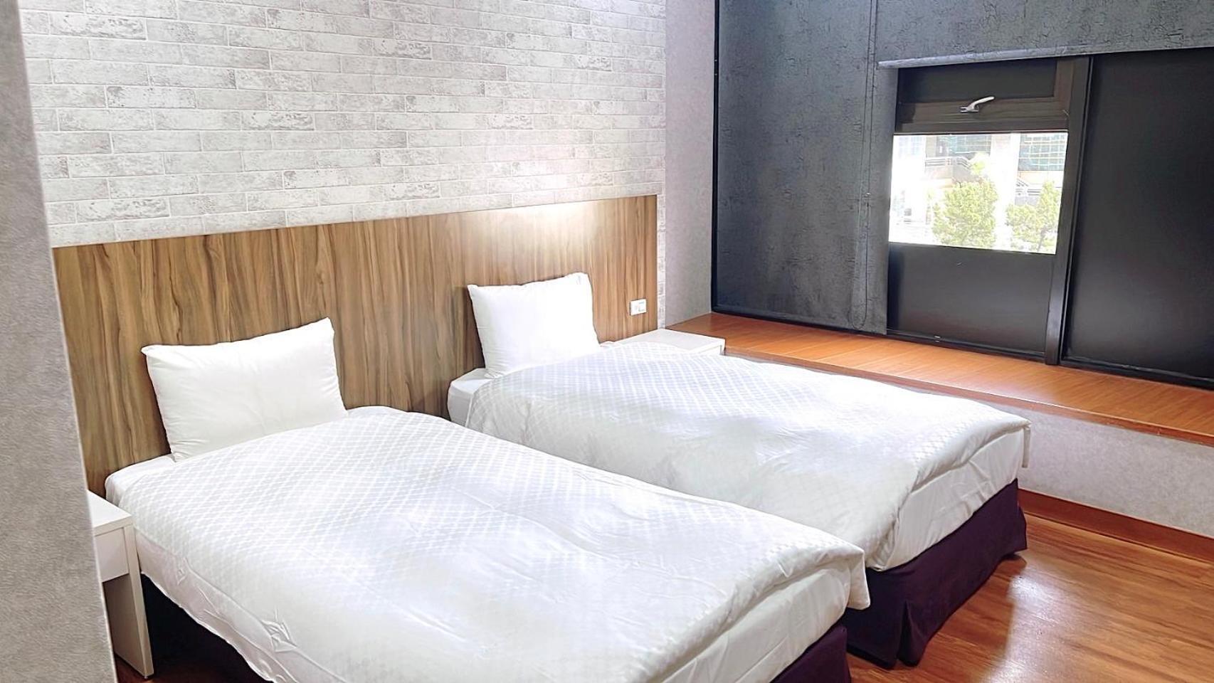 Tie Dao Hotel Tainan Exterior foto