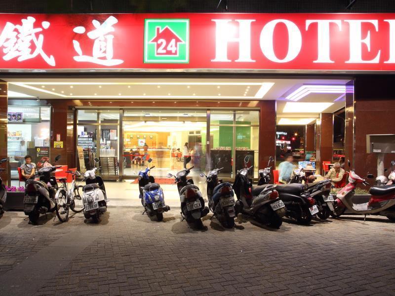 Tie Dao Hotel Tainan Exterior foto